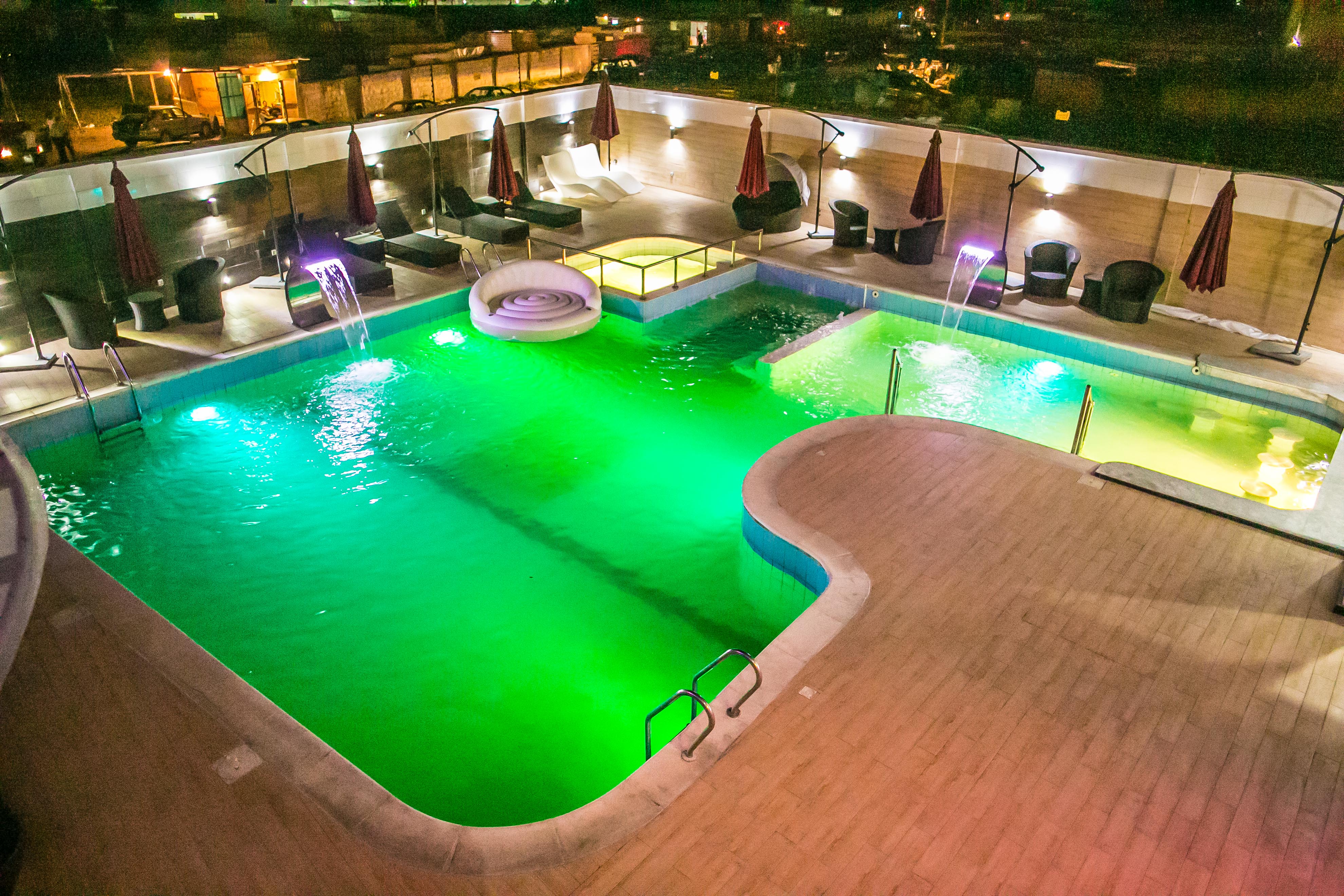 ECHELON HEIGHT HOTEL