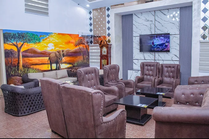 EMSWORTH APARTMENT & SUITES