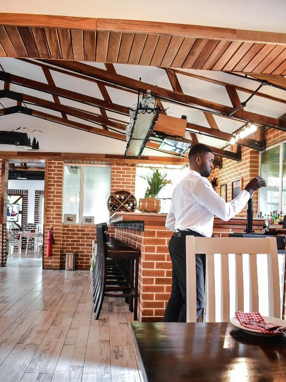 SINCLAIR GUEST HOUSE