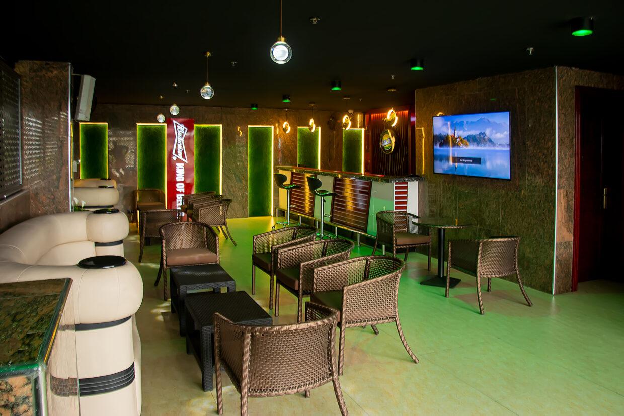 OSBORN LA PALM HOTEL