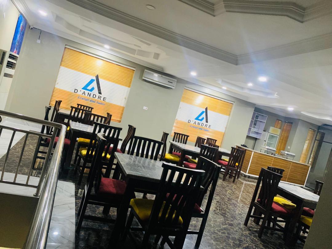 D'ANDRE LOUNGE AND SUITES HOTEL