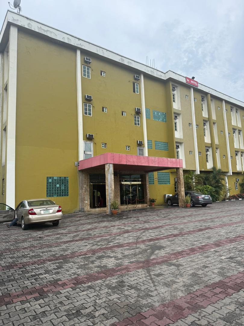 VE HOTEL