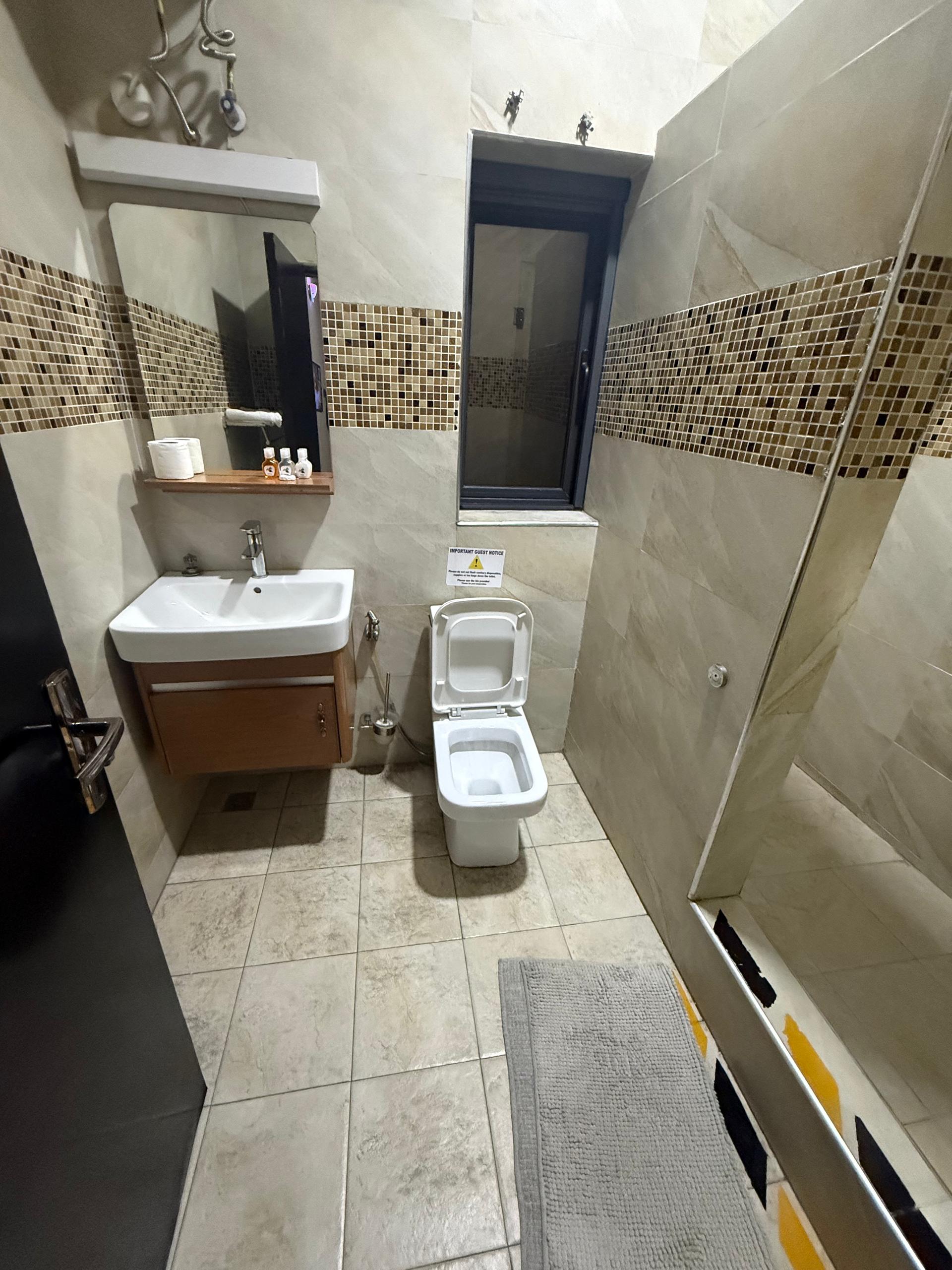 TOA HUB HOTEL