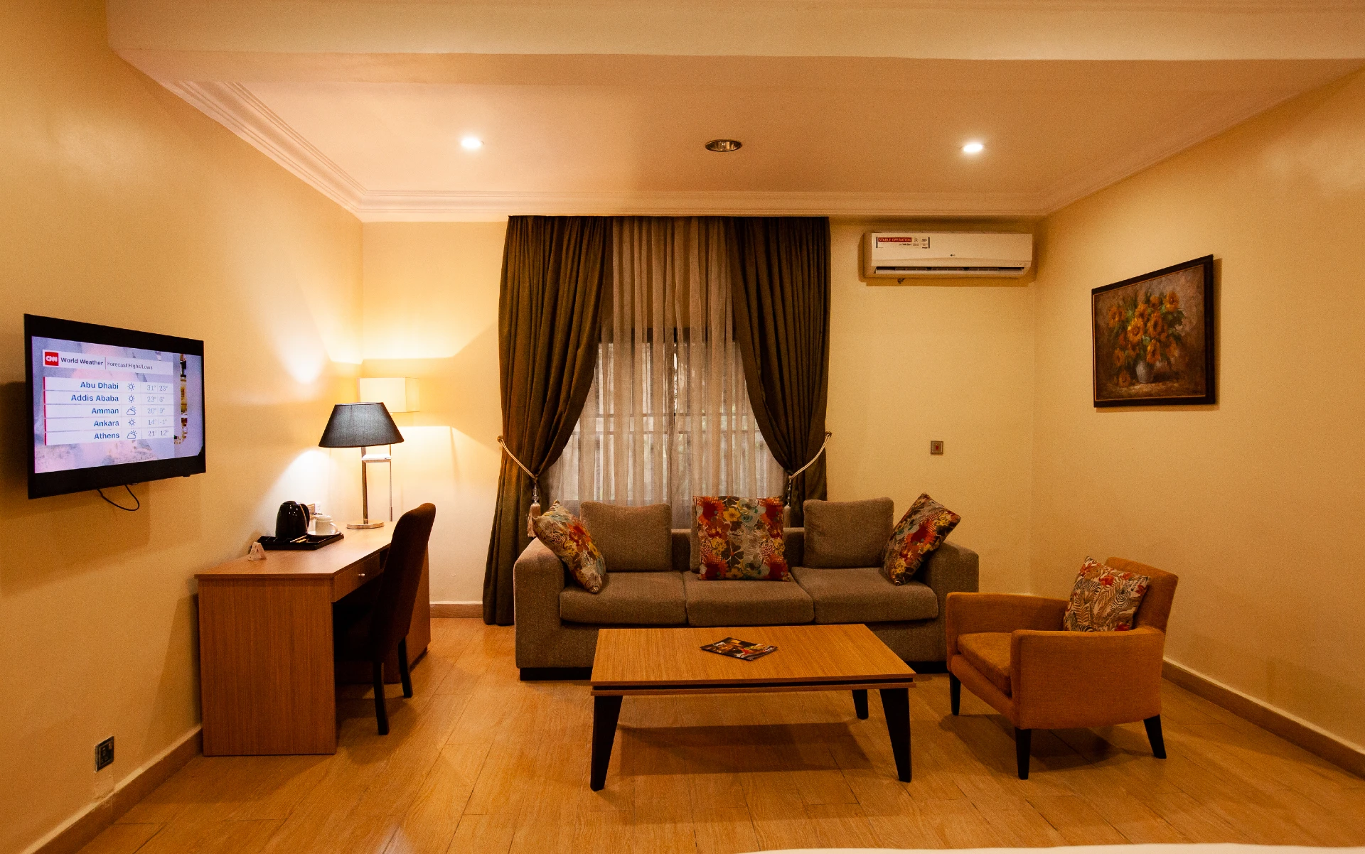 GENESIS REVENTON HOTEL