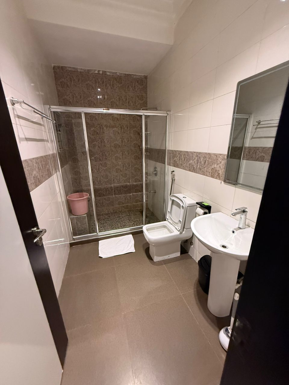 ALPHA VISTA APARTMENT