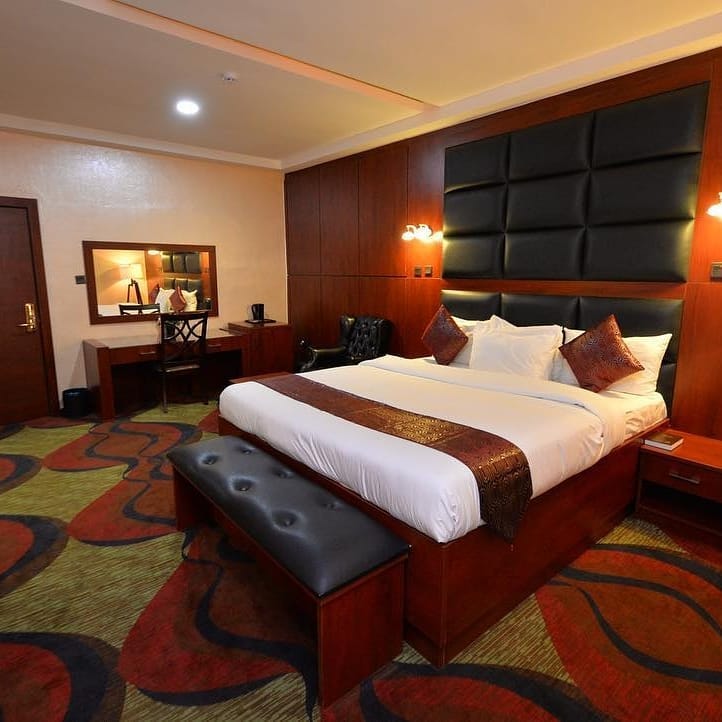 TREASURES SUITE