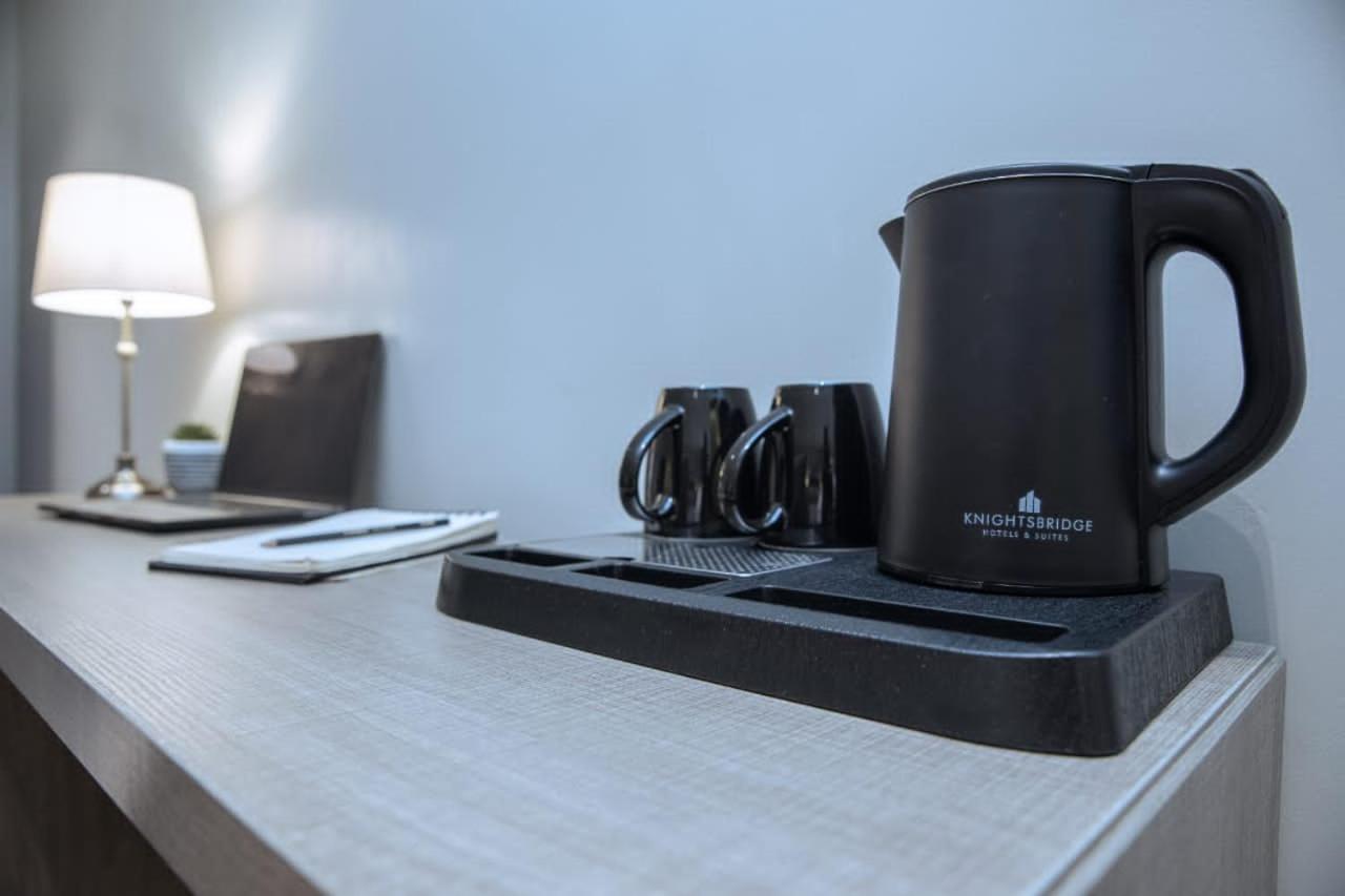 KNIGHTS BRIDGE HOTEL