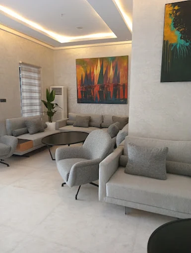 YELLOW TRUMPET HOTEL