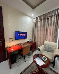 OSBORN LA PALM HOTEL