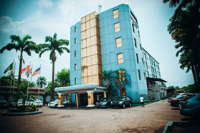 WILLOW WOOD HOTEL