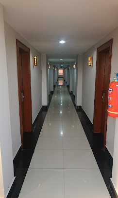 ROYAL CONTINENTAL HOTEL