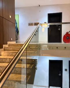 MELBROOKE PARK HOTEL