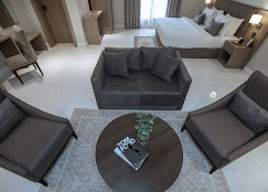 KNIGHTS BRIDGE HOTEL