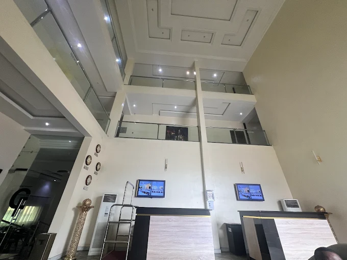 CORPORATE RESIDENCE