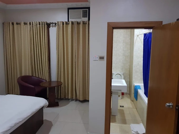 HOTEL FIDELMA