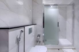 EXECUTIVE SUITES
