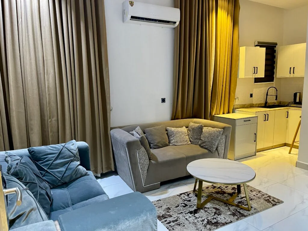 1 BEDROO APARTMENT