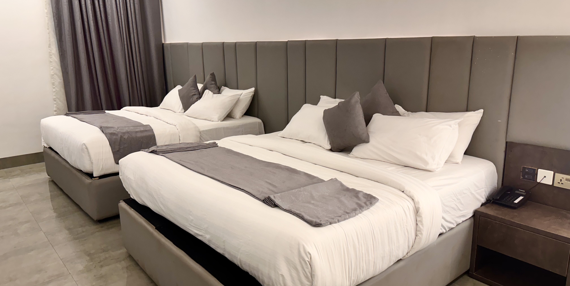 LUNAR TWIN BED