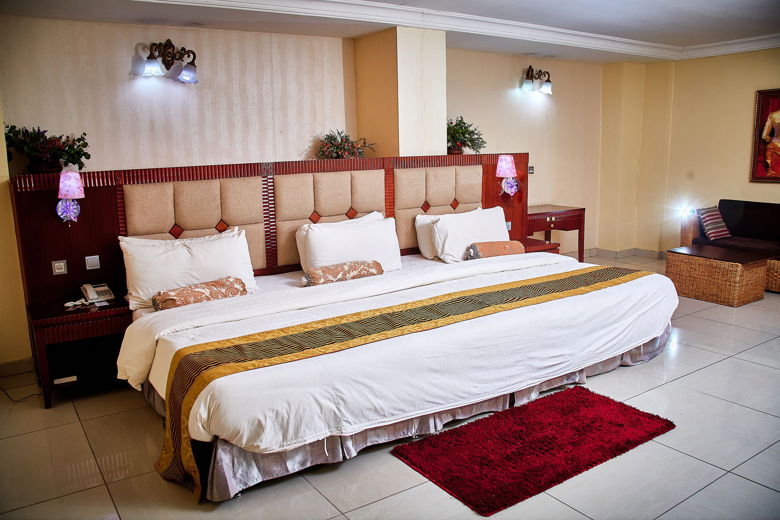 PRESIDENTIAL SUITE B