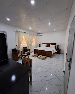 4 BED ROOM